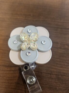 Floral Sequin Badge Reel - Pale Blue & Cream